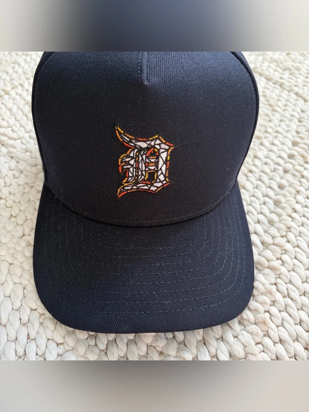 NEW ERA 2 Detroit Tigers Fitted Baseball Caps Hats Mens Large/XLarge & 7 5/8 EUC